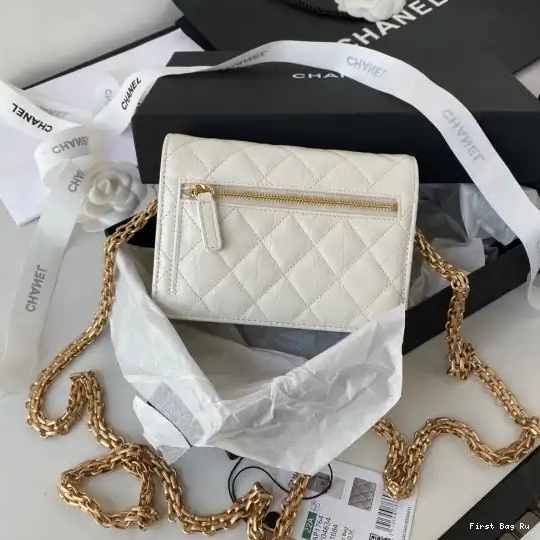First Bag Ru CHAIN CHANEL CHANELUTCH 2.55 WITH 0703